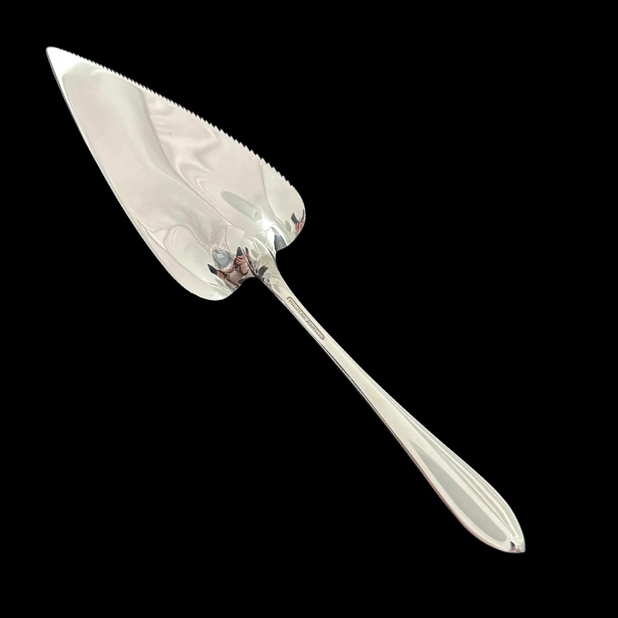 Estate Tiffany & Co. 'Faneuil' Pattern Sterling Serrated Pie Server