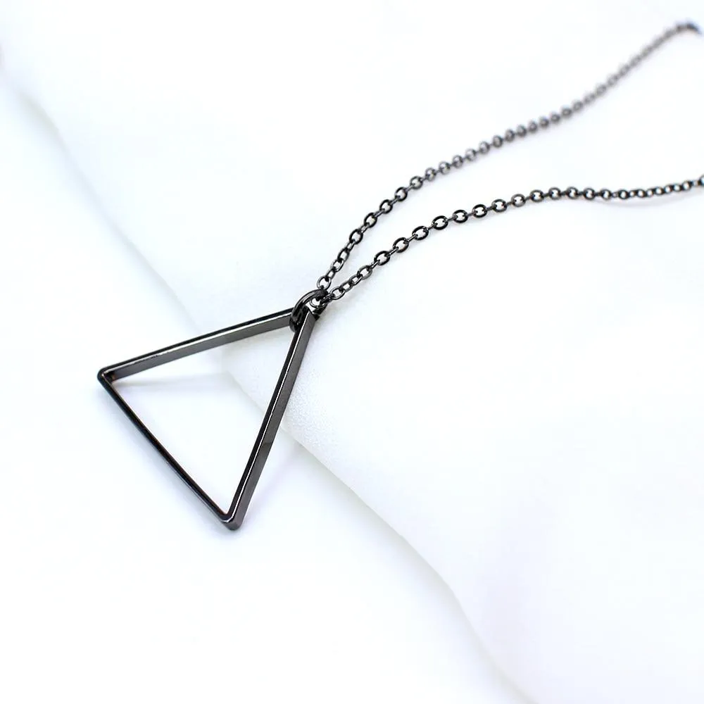 Triangle Minimal Pendant Necklace